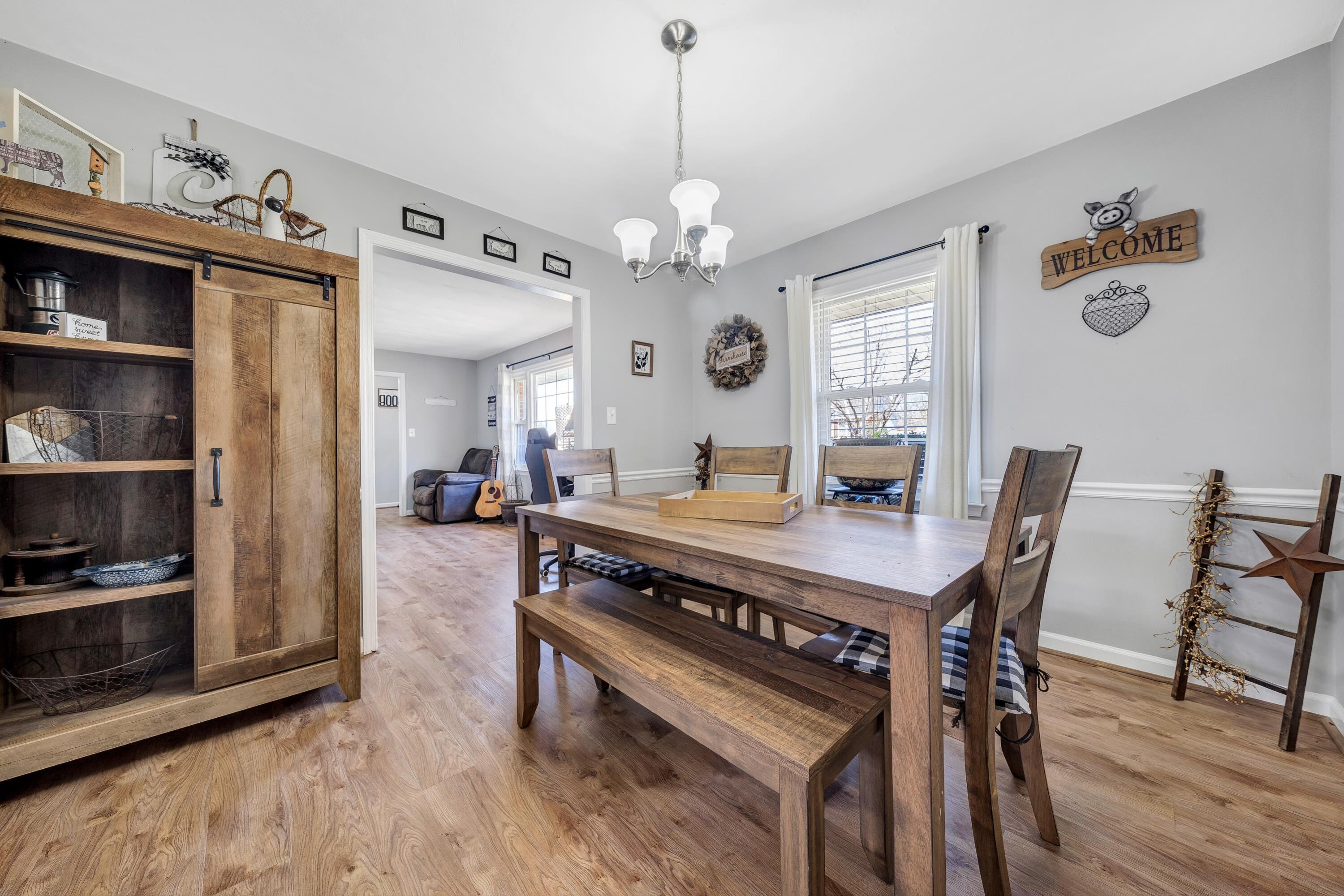 6710 Trevilian Road Roanoke, VA 24019 - Photo 5 of 38 trev5