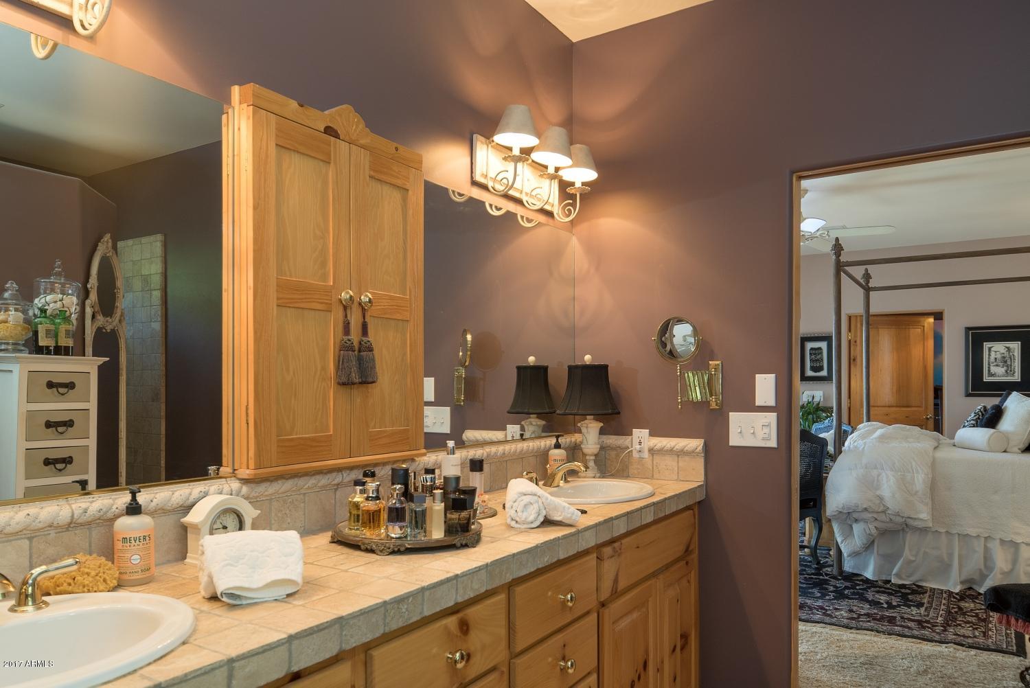 30 Pinnacle Road Prescott, AZ 86305 - Photo 16 of 27 16 - Master Bathroom - 30 Pinnacle