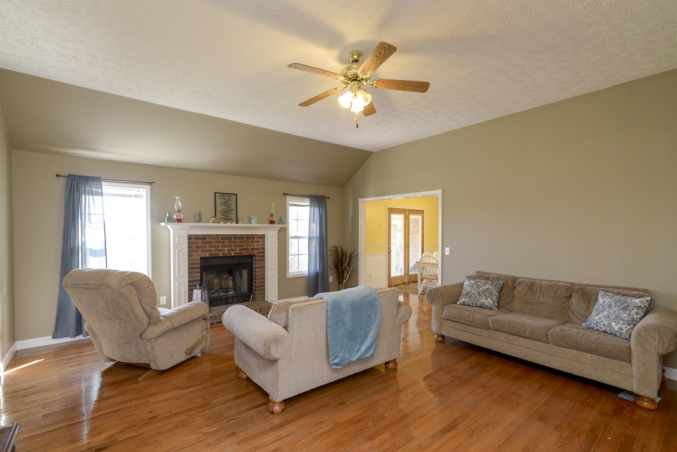 132 Walton Road Hampshire, TN 38461 - Photo 3 of 23 Gallery Image 3