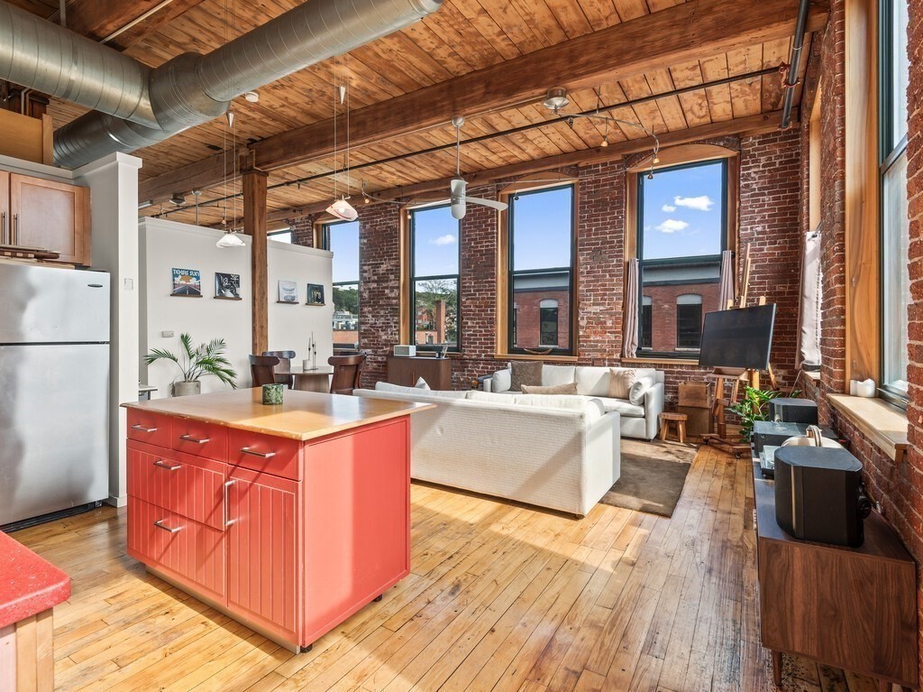 1 Envelope Terrace, Unit 201 Worcester, MA 01604 - Photo 11 of 31 Gallery Image 11
