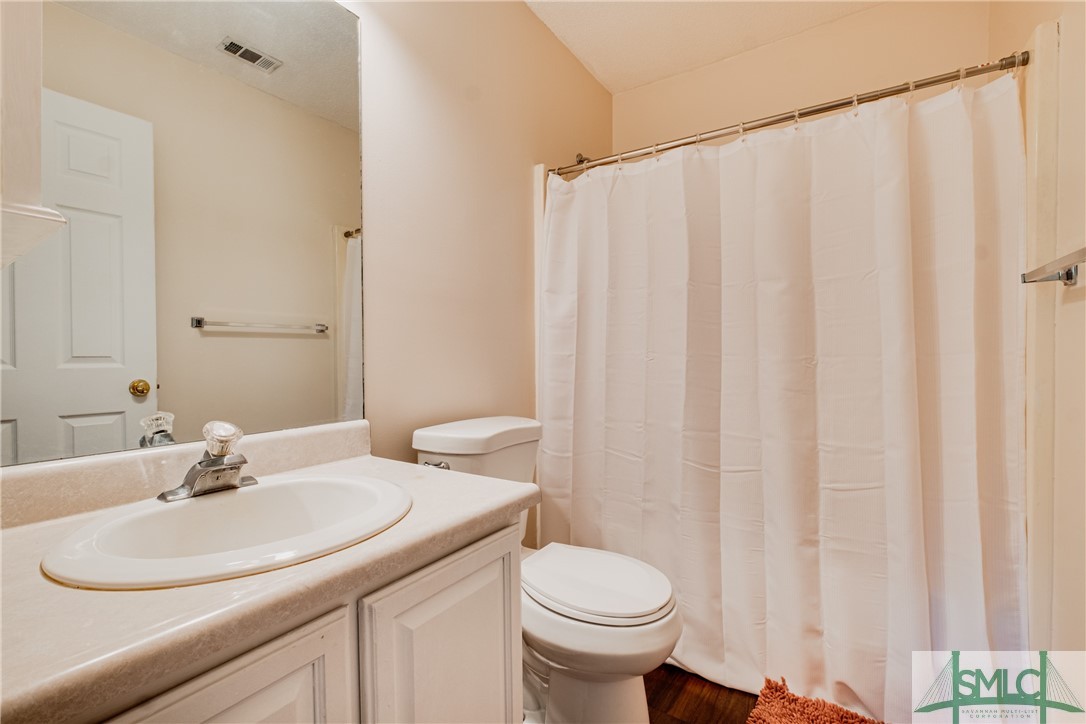 211 Edgewater Road, Unit 48 Savannah, GA 31406 - Photo 13 of 15 Second Bathroom