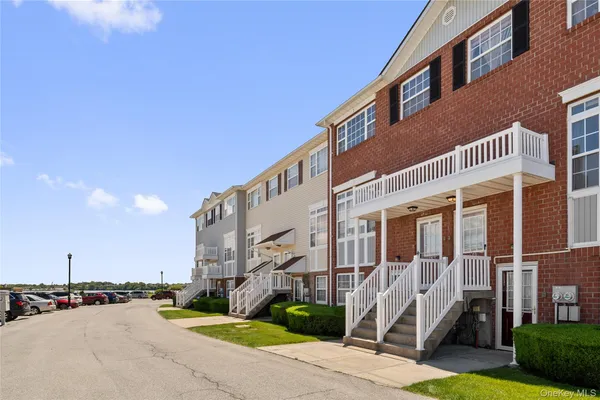$539,000 | 179 Surf Drive, Unit 114 | Harding Park