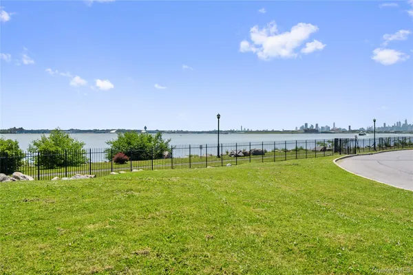 $539,000 | 179 Surf Drive, Unit 114 | Harding Park