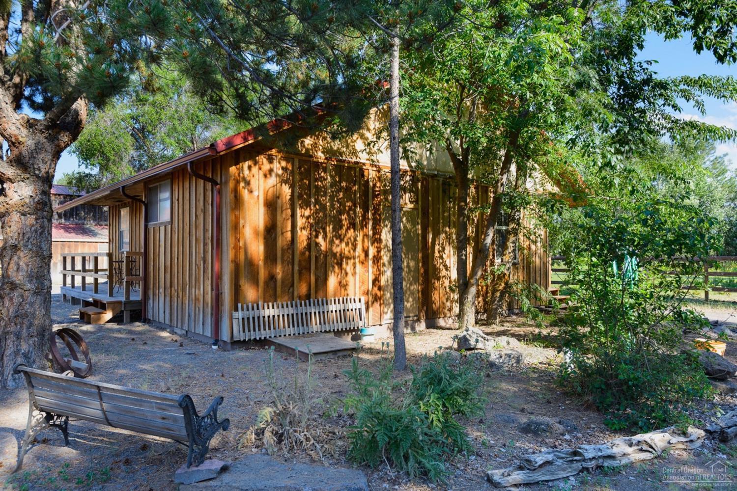 25360 Walker Road Bend, OR 97701 - Photo 16 of 25 Additional Photo