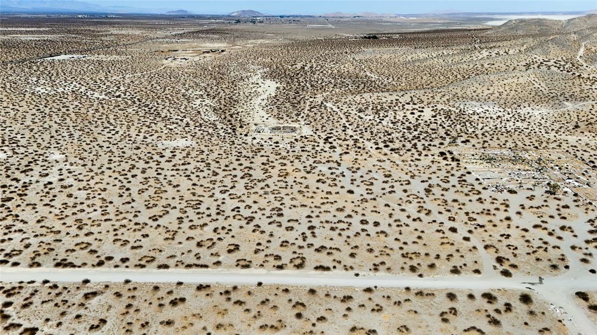 21 Lessing Avenue Adelanto, CA 92301 - Photo 2 of 11