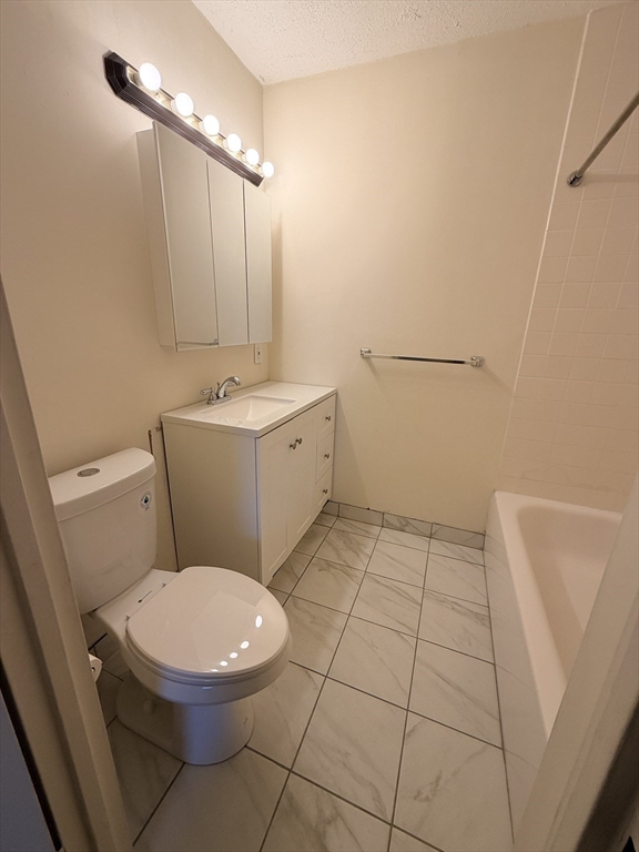 33 Pond Avenue, Unit 401 Brookline, MA 02445 - Photo 4 of 18