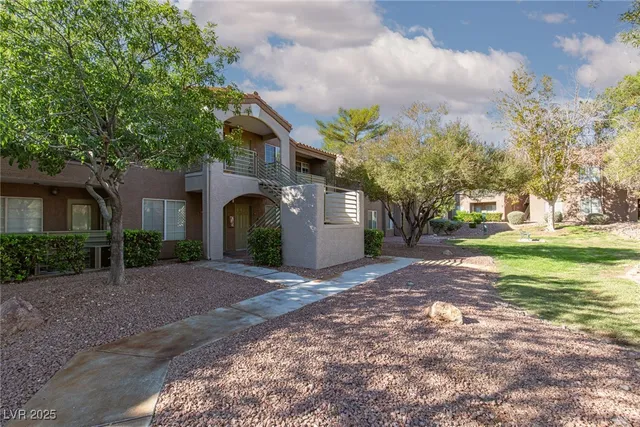 $154,900 | 7720 Secret Shore Drive, Unit 207, Las Vegas, NV 89128