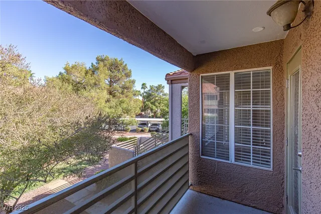$154,900 | 7720 Secret Shore Drive, Unit 207, Las Vegas, NV 89128
