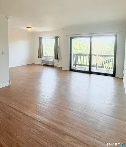 $167,000 | 175 Mill Pond Road, Unit 106, Hamden, CT 06514