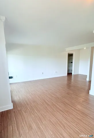 $167,000 | 175 Mill Pond Road, Unit 106, Hamden, CT 06514