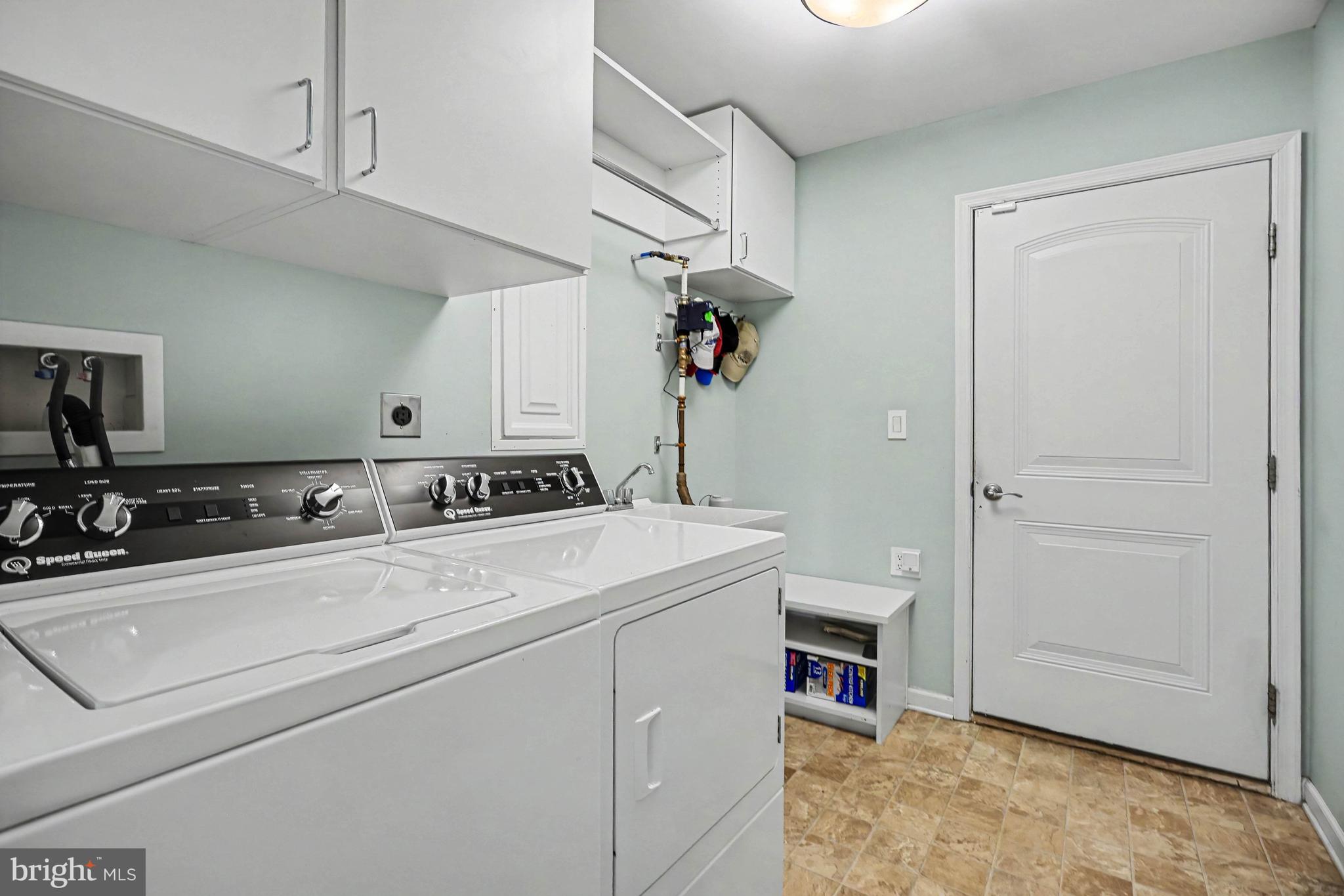 468 Resolution Drive Lititz, PA 17543 - Photo 23 of 29