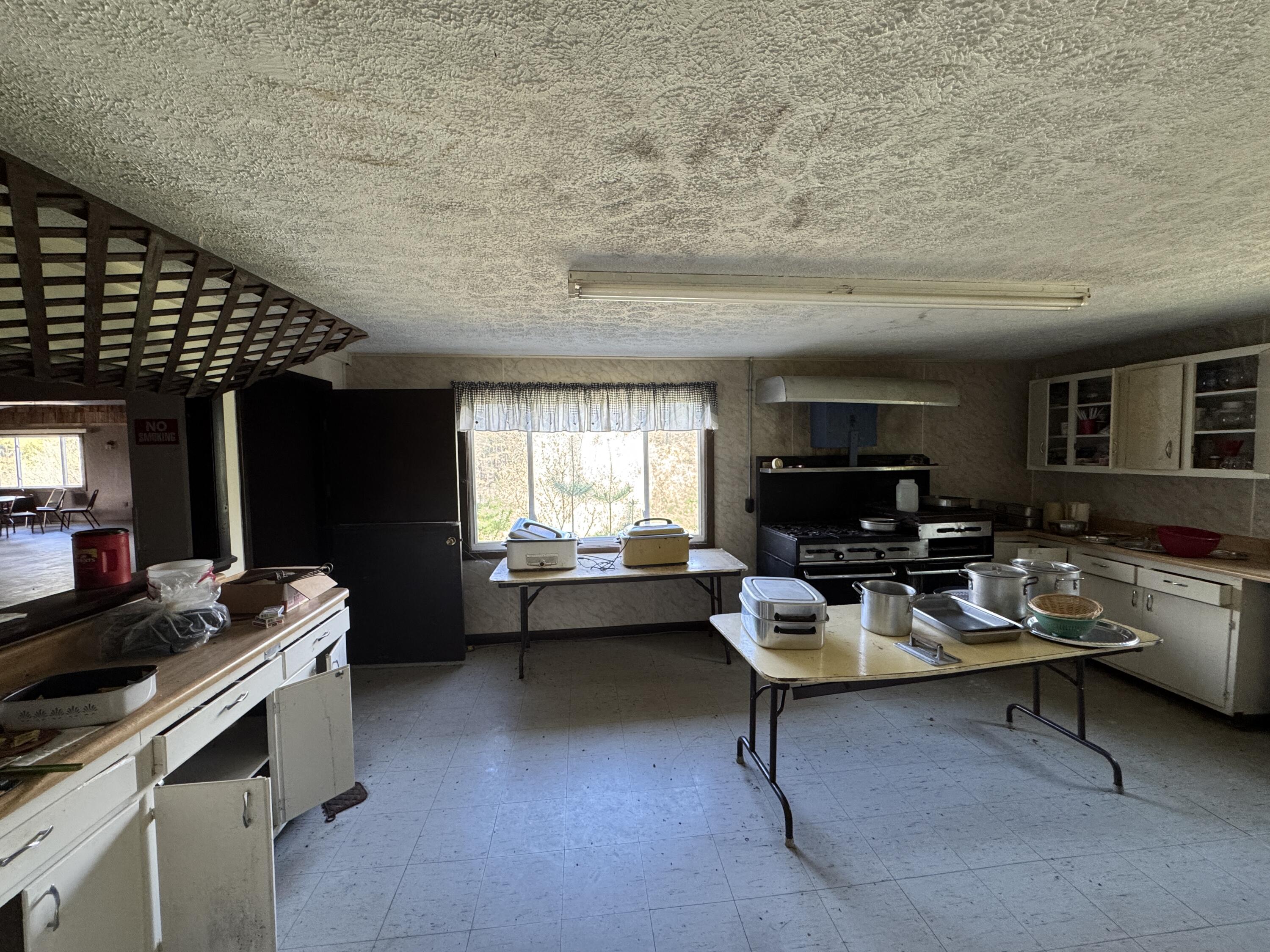 133 Burns Road Augusta, ME 04330 - Photo 3 of 18 IMG_7726