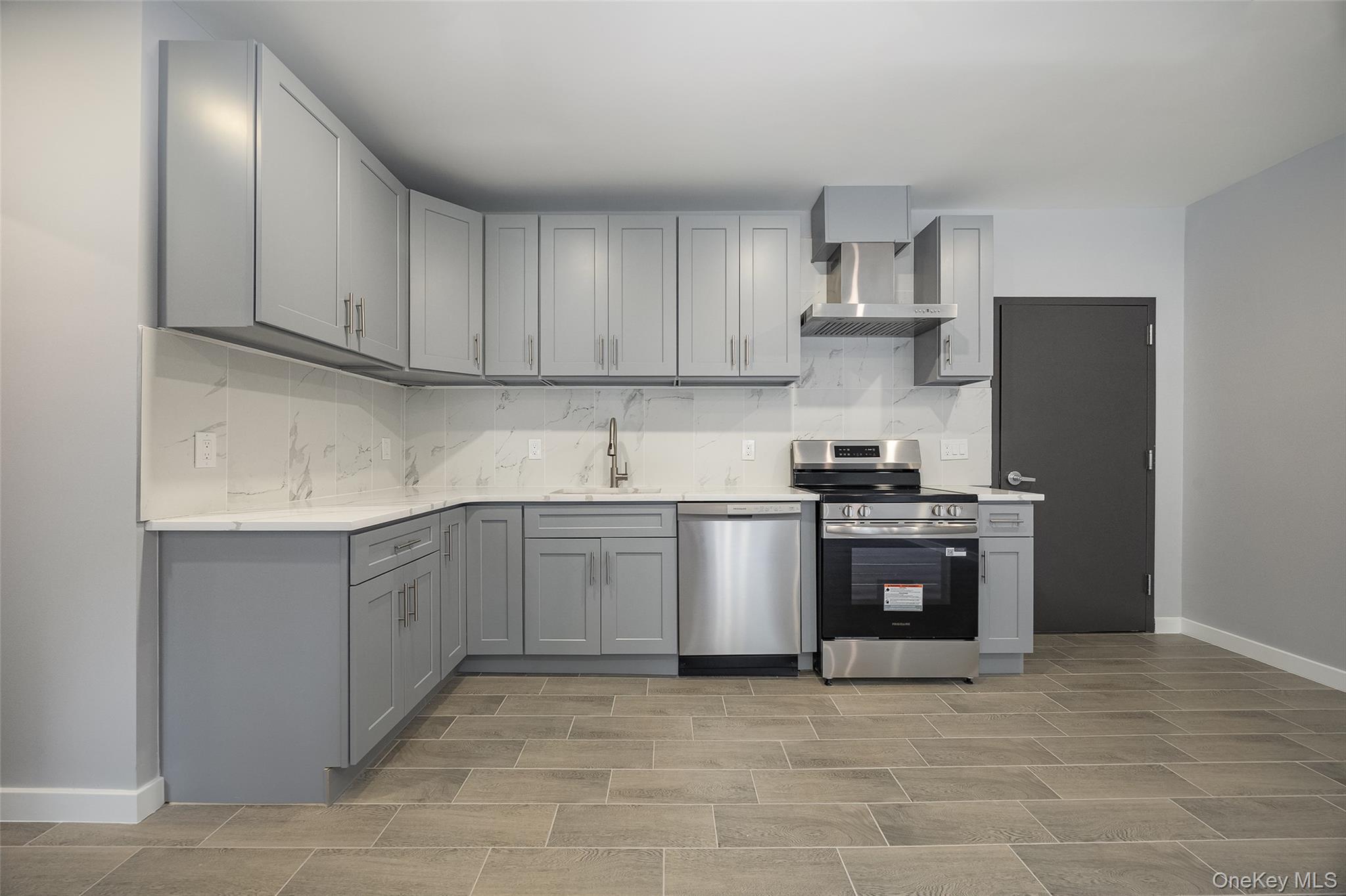 126 Innis Avenue, Unit 24 Poughkeepsie, NY 12601 - Photo 1 of 10