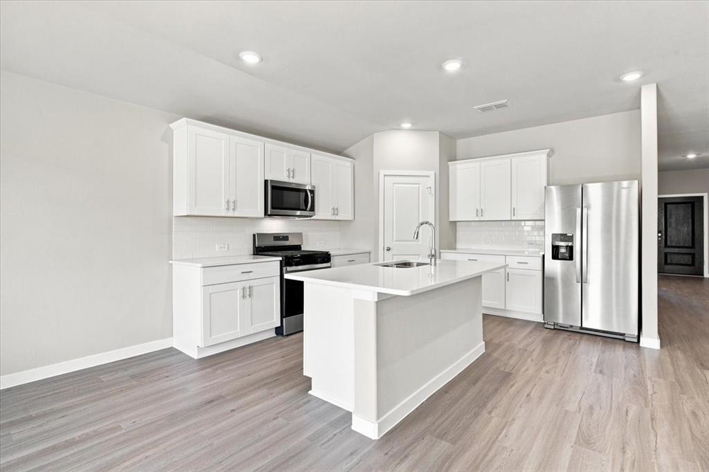 2109 Rannoch Street Sherman, TX 75092 - Photo 7 of 30 Gallery Image 7