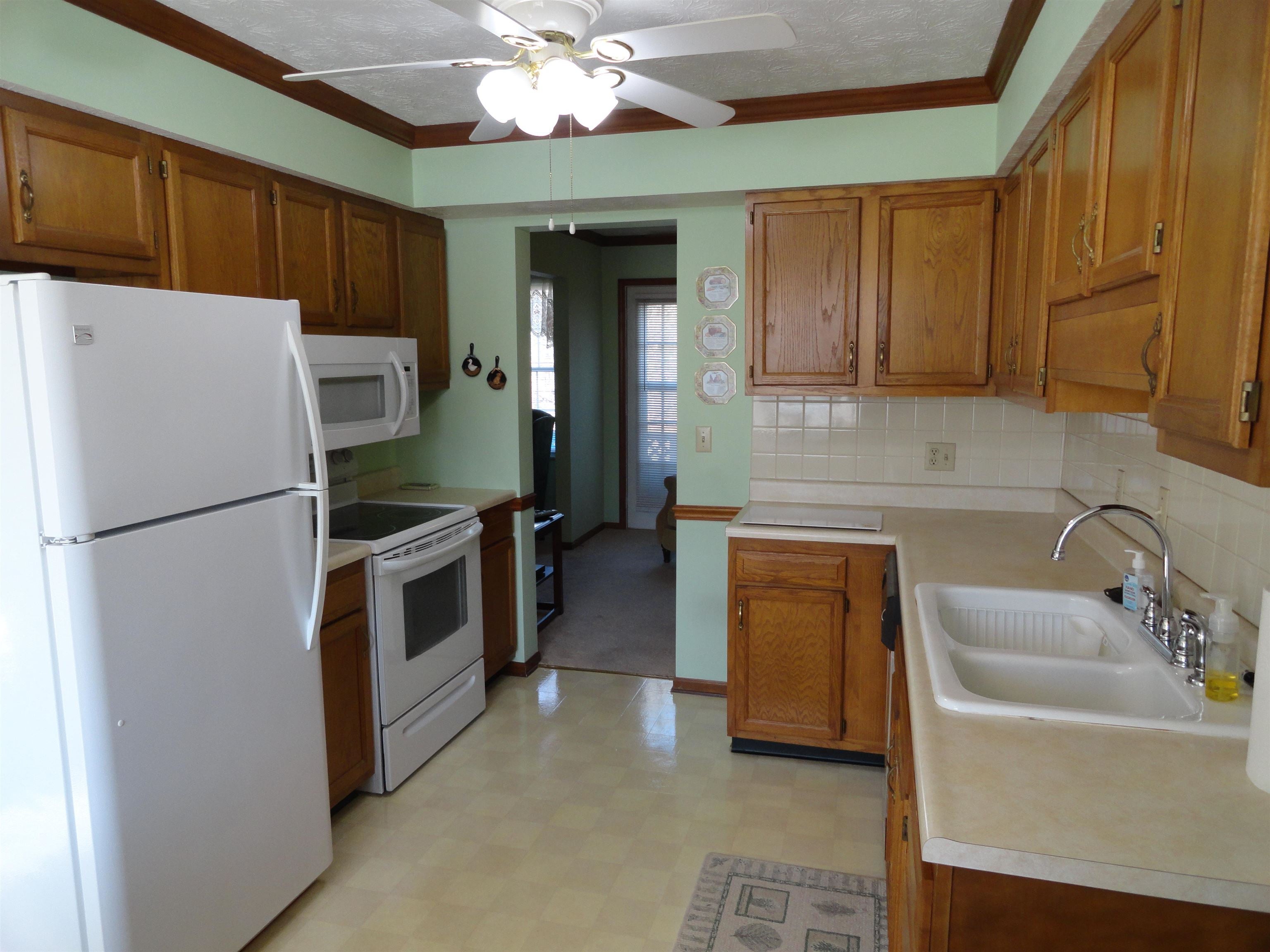 5821 East Pea Ridge Road, Unit 3 Huntington, WV 25705 - Photo 7 of 20 Gallery Image 7