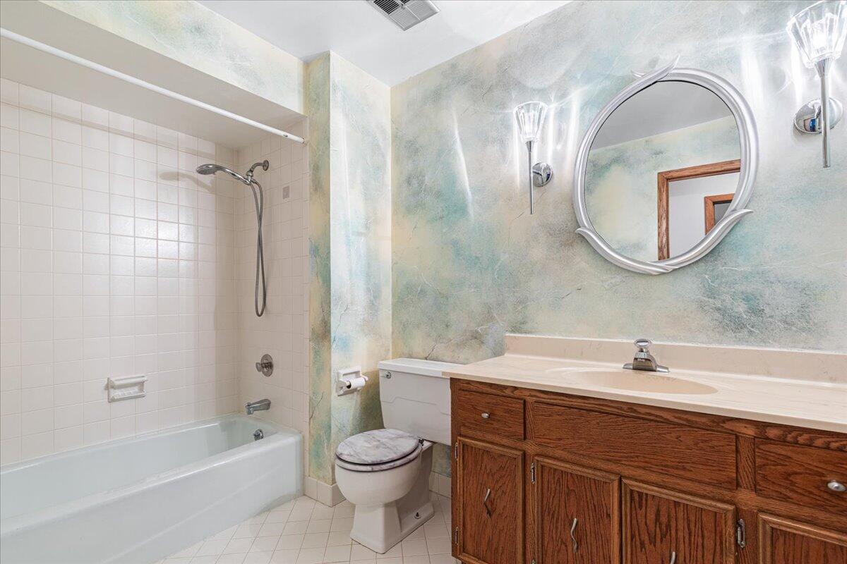 7525 North Redwood Road Glendale, WI 53209 - Photo 14 of 29 Full Bath w/Shower-Over-Tub