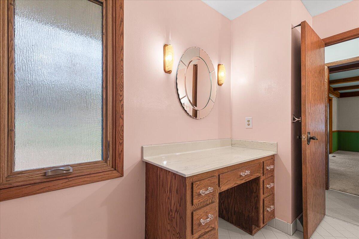 7525 North Redwood Road Glendale, WI 53209 - Photo 19 of 29 Primary Bath Getting Ready Vanity