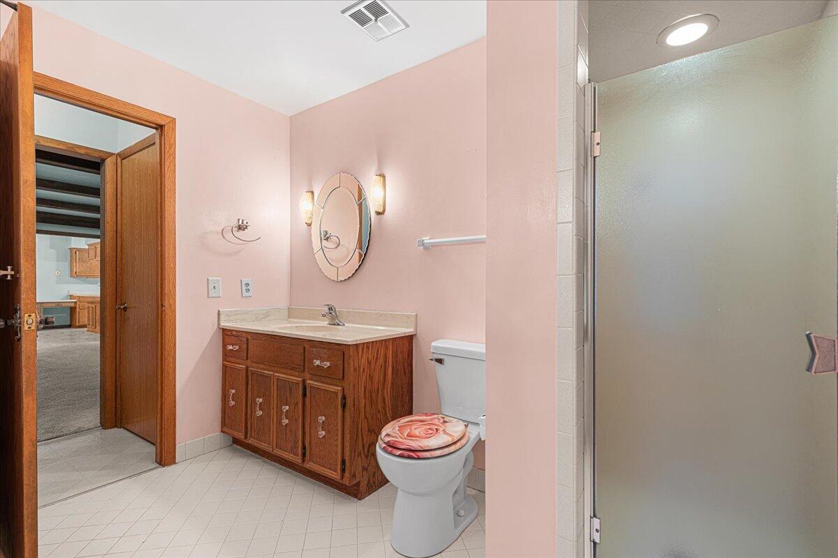 7525 North Redwood Road Glendale, WI 53209 - Photo 20 of 29 Primary Bath w/Shower Stall & Dual Entry