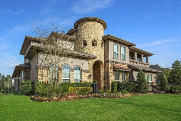 $845,000 | 20120 West Hachita Circle, Spring, TX 77379