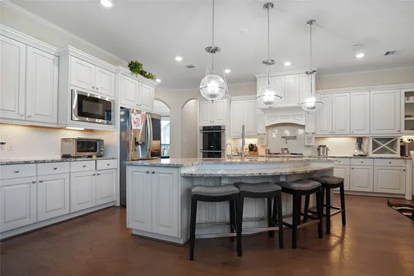 $845,000 | 20120 West Hachita Circle, Spring, TX 77379