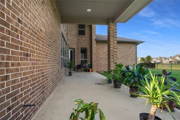 $845,000 | 20120 West Hachita Circle, Spring, TX 77379