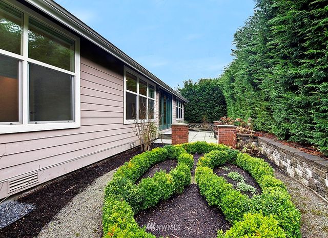 $445,000 | 23039 Northeast 130th Street, Redmond, WA 98053