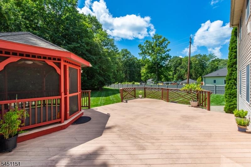 2 Kingston Court Oak Ridge, NJ 07438 - Photo 44 of 46 Gallery Image 44