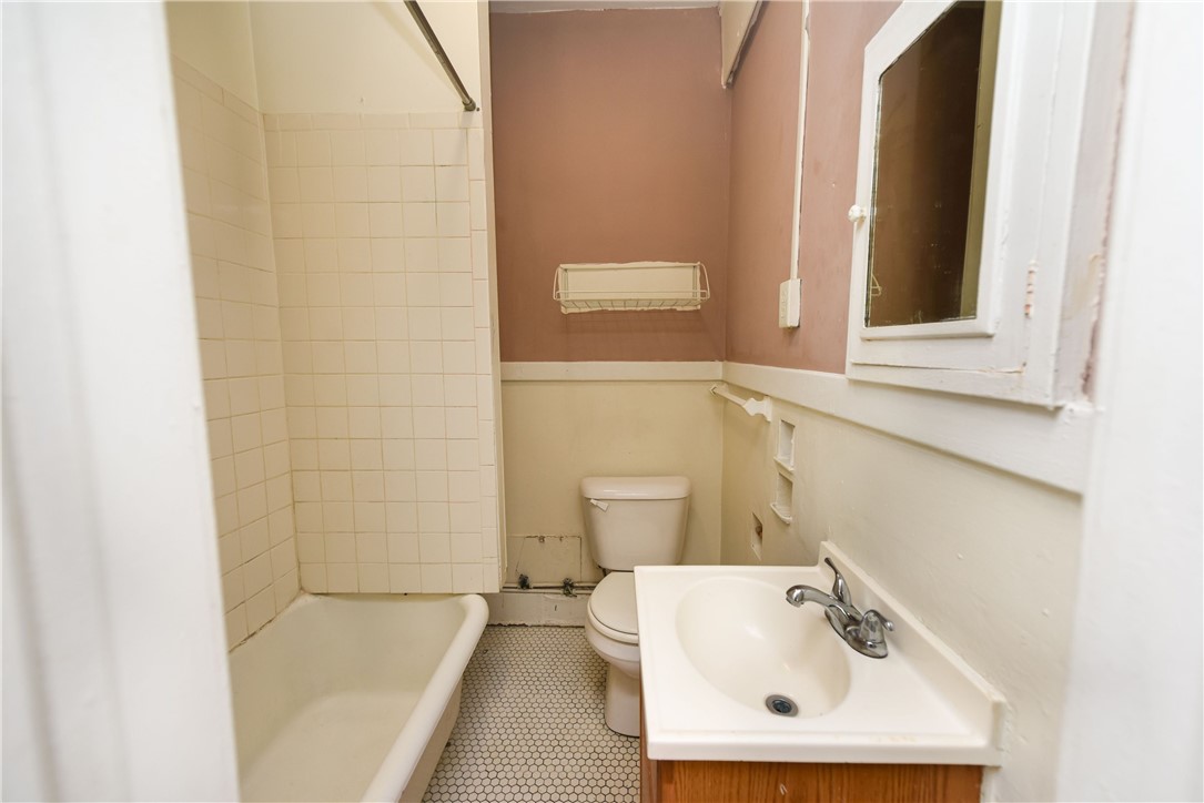 46 Meigs Street Rochester, NY 14607 - Photo 11 of 34