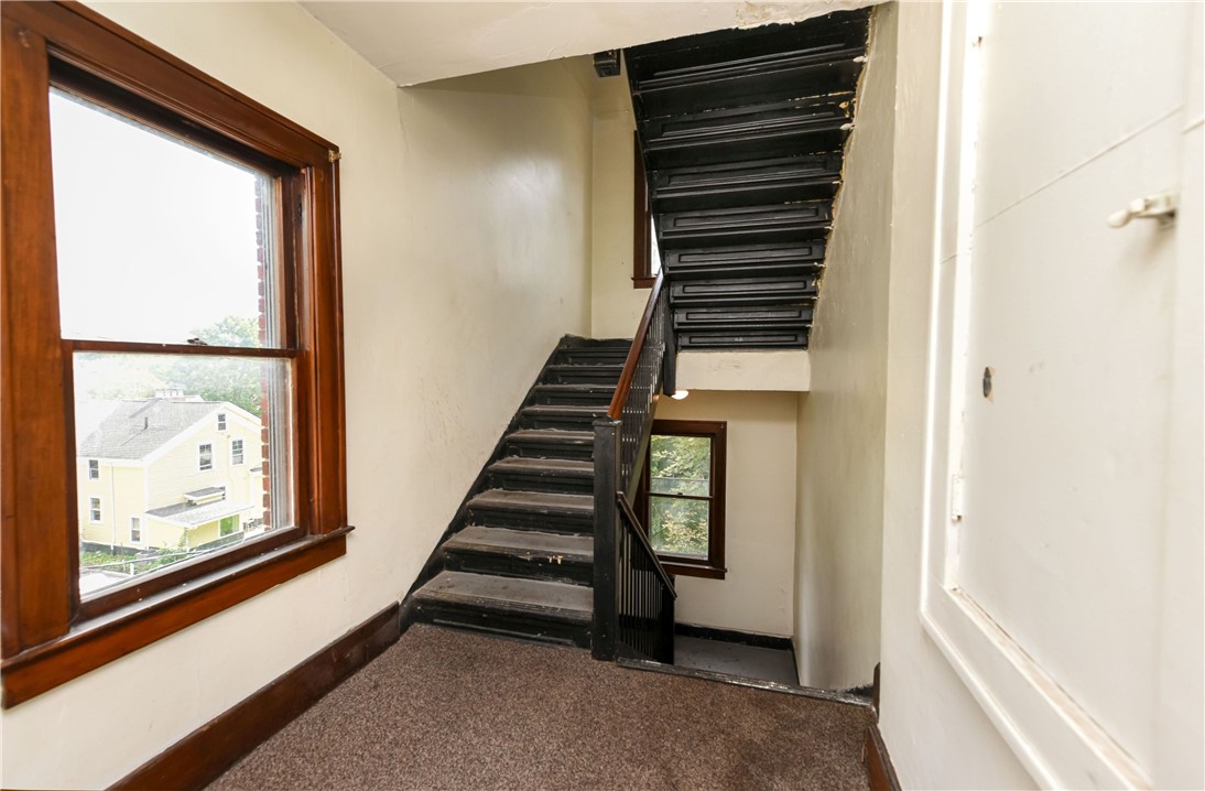 46 Meigs Street Rochester, NY 14607 - Photo 12 of 34