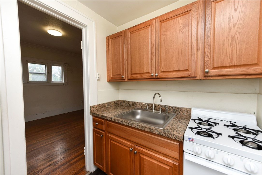 46 Meigs Street Rochester, NY 14607 - Photo 10 of 34