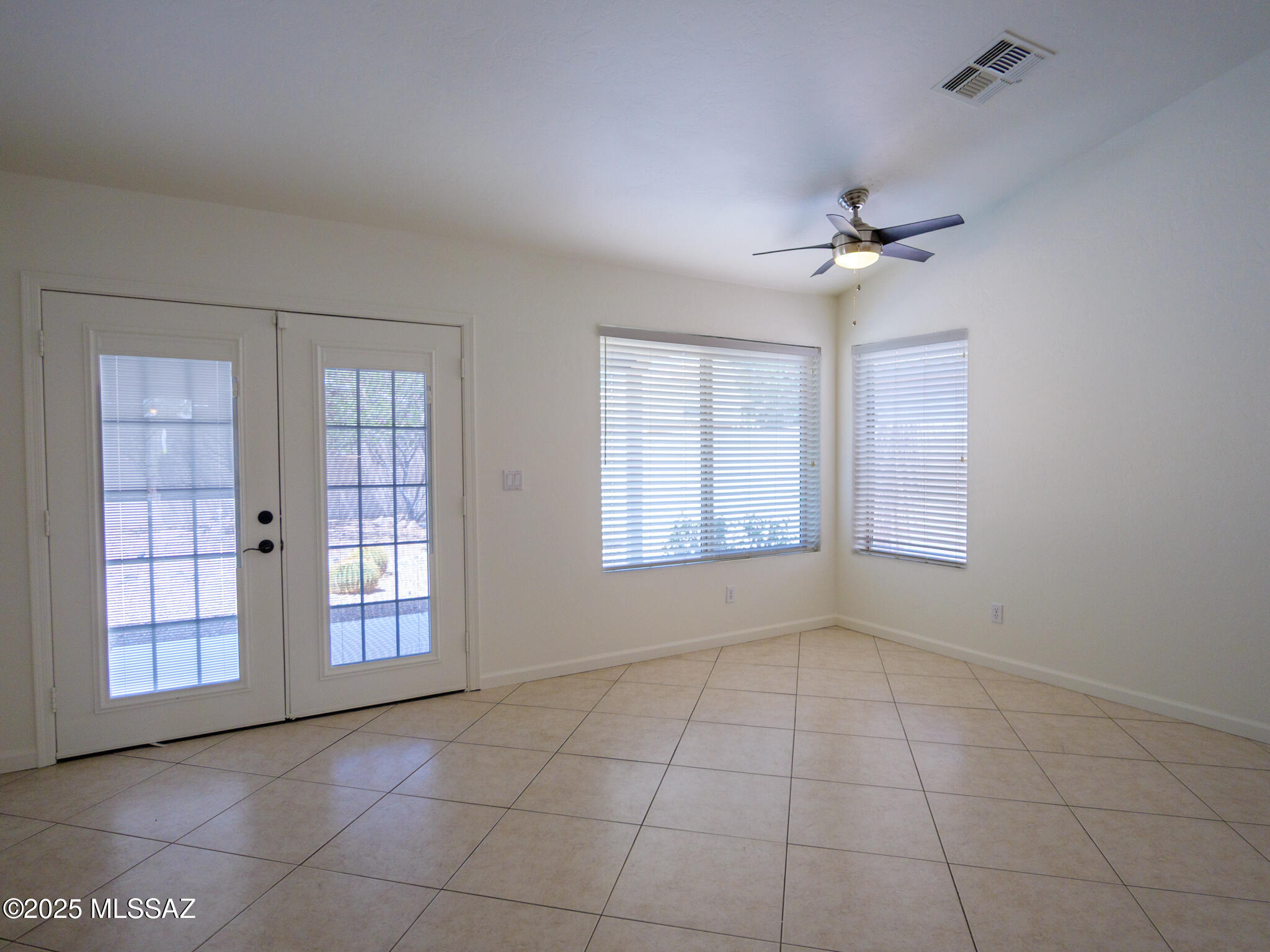 6831 West Rifle Way Tucson, AZ 85743 - Photo 12 of 39 12
