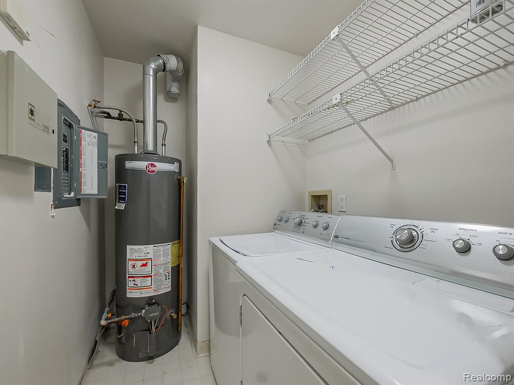 30414 Orchard Lake Road, Unit 12 Farmington, MI 48334 - Photo 22 of 33