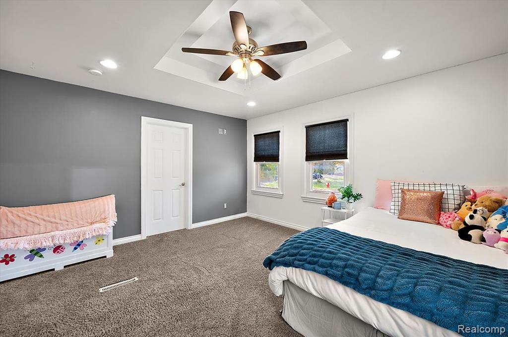 2262 Hammerslea Road Lake Orion, MI 48359 - Photo 29 of 47 Gallery Image 29