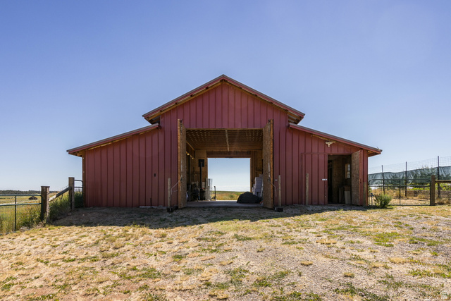 684 Blue Mountain Ridge Monticello, UT 84535 - Photo 14 of 71 View of outbuilding