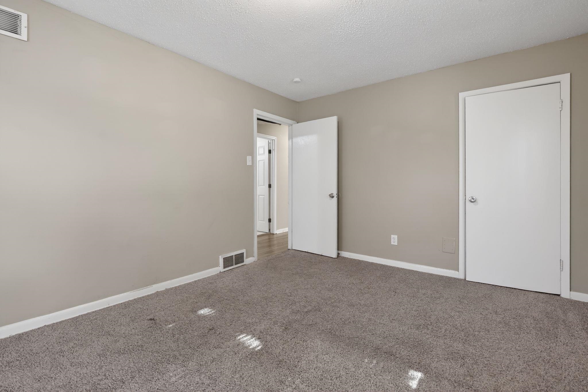 2144 St Elmo Avenue Memphis, TN 38127 - Photo 17 of 31 a view of an empty room