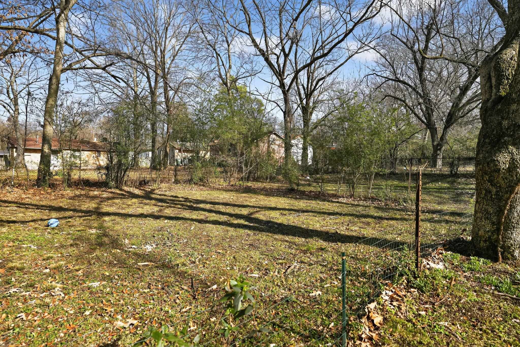 2144 St Elmo Avenue Memphis, TN 38127 - Photo 27 of 31 a view of road with trees