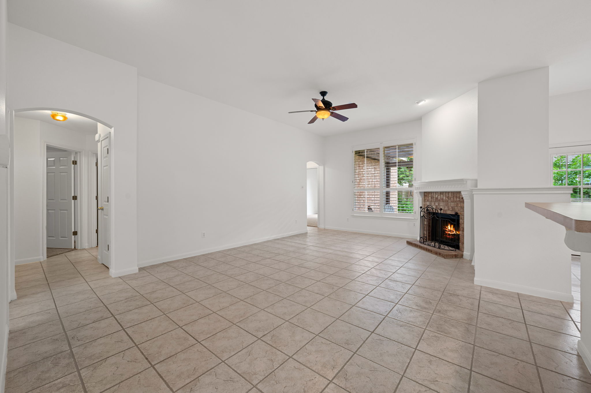9201 La Siesta Bend Austin, TX 78749 - Photo 4 of 37 a view of an empty room and fire place