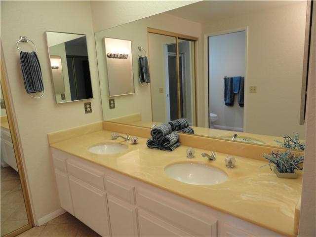 1687 Lone Oak Road Vista, CA 92084 - Photo 14 of 25 Gallery Image 14