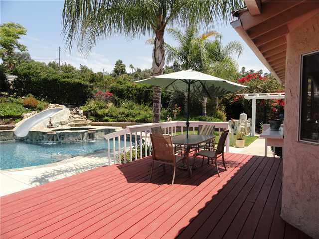 1687 Lone Oak Road Vista, CA 92084 - Photo 5 of 25 Gallery Image 5