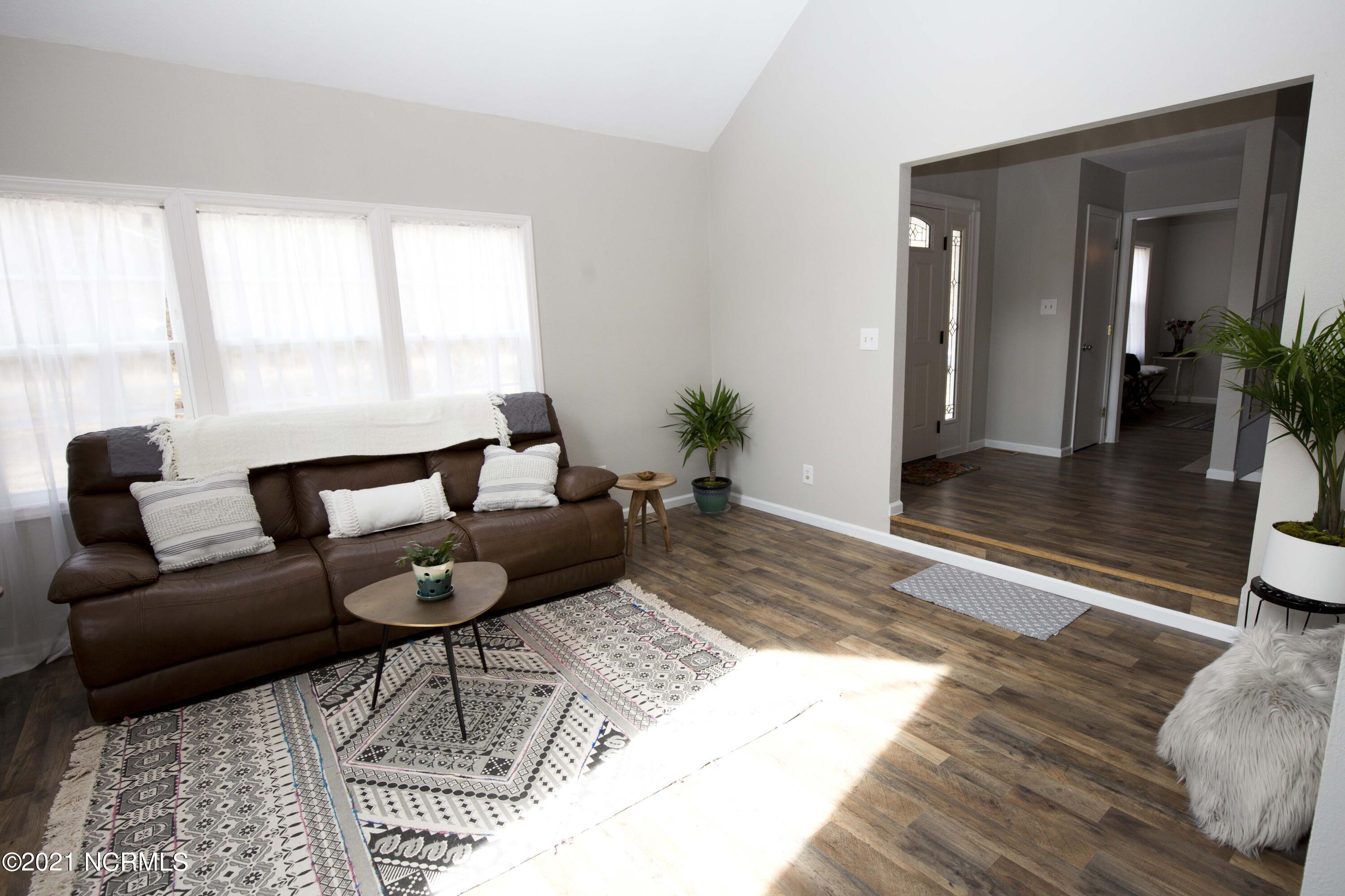 206 Hyman Road New Bern, NC 28562 - Photo 13 of 38 4M9A1184