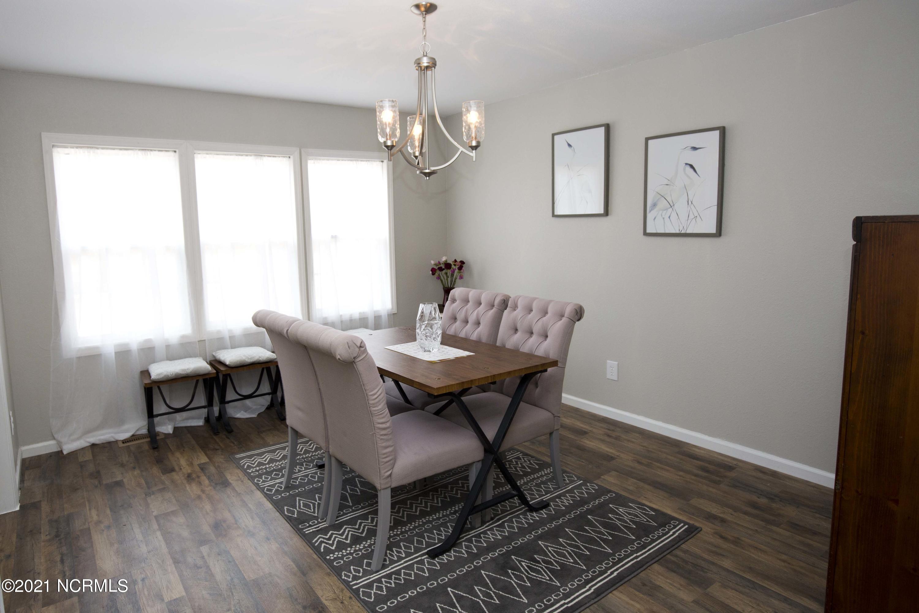 206 Hyman Road New Bern, NC 28562 - Photo 17 of 38 4M9A1193