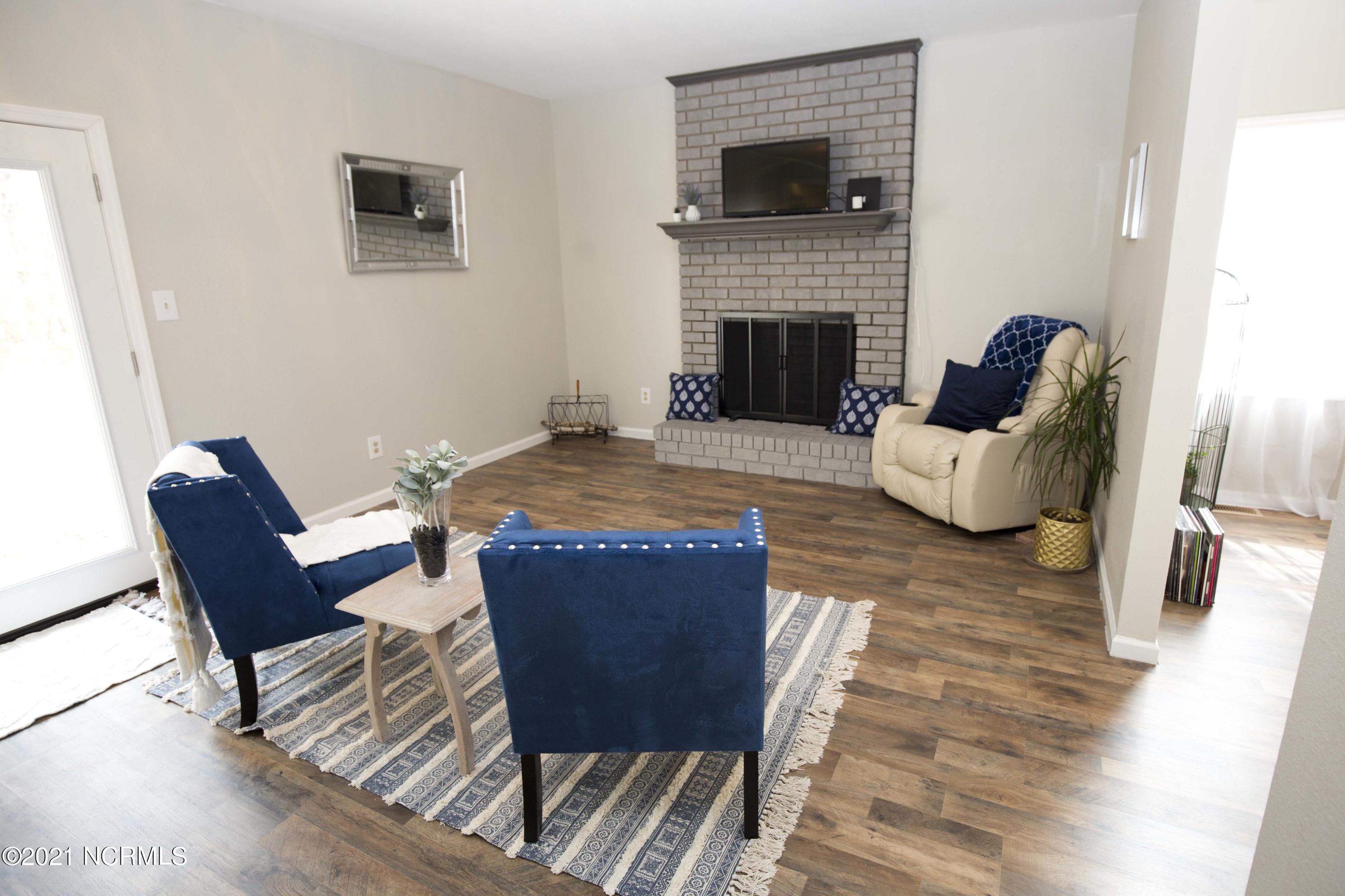 206 Hyman Road New Bern, NC 28562 - Photo 10 of 38 4M9A1178