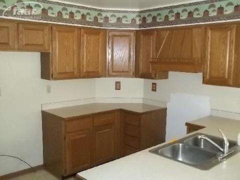 1405 Perry Lake Road Ortonville, MI 48462 - Photo 7 of 10 20243492-6.JPG