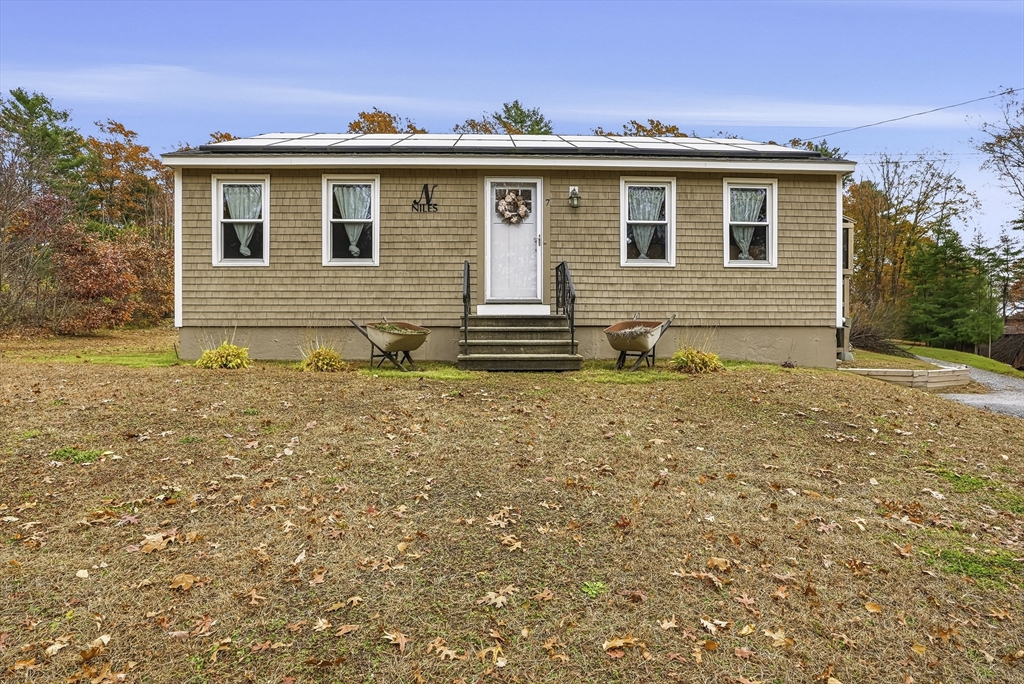 7 Dudley Road Oxford, MA 01540 - Photo 1 of 34 Gallery Image 1