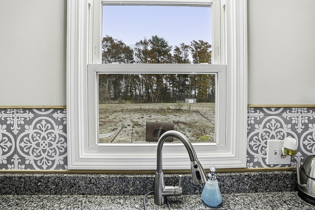 7 Dudley Road Oxford, MA 01540 - Photo 12 of 34 Gallery Image 12