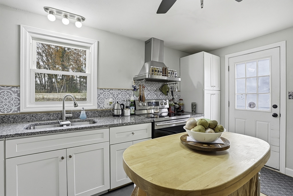 7 Dudley Road Oxford, MA 01540 - Photo 14 of 34 Gallery Image 14