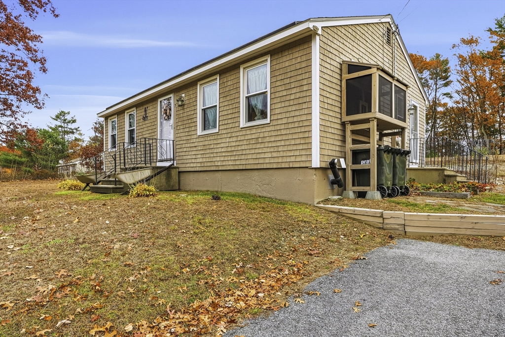 7 Dudley Road Oxford, MA 01540 - Photo 2 of 34 Gallery Image 2