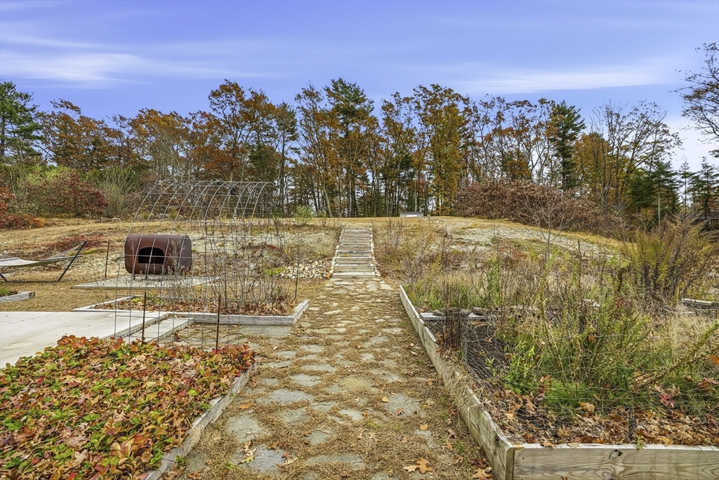 7 Dudley Road Oxford, MA 01540 - Photo 31 of 34 Gallery Image 31
