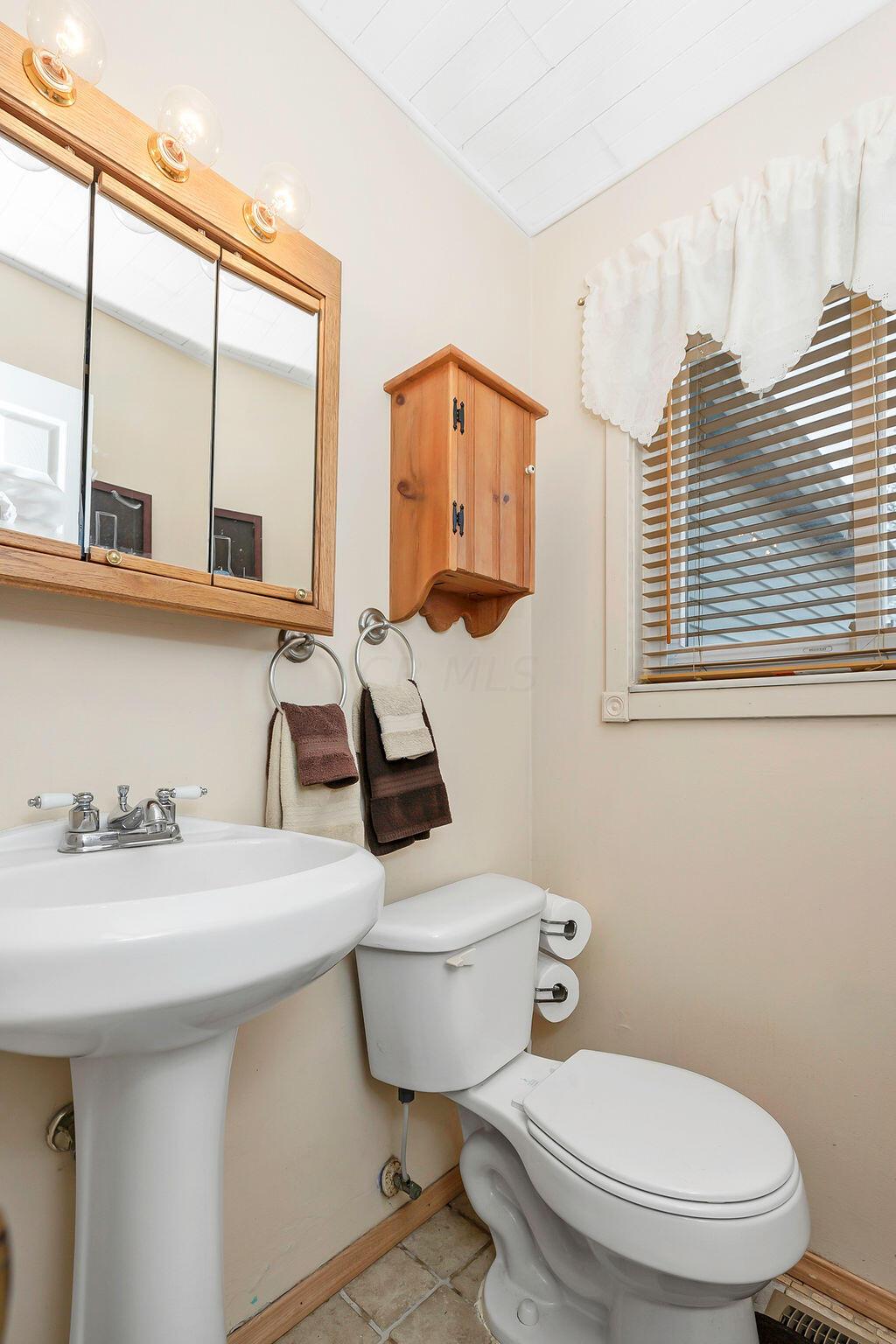 8581 Canyon Cove Road Galloway, OH 43119 - Photo 23 of 45 17-HalfBath