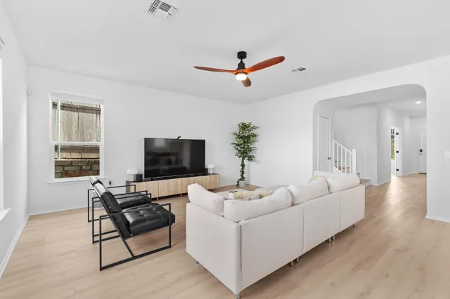 $2,100 | 4712 Pear Light Rd Manor, Manor, TX 78653